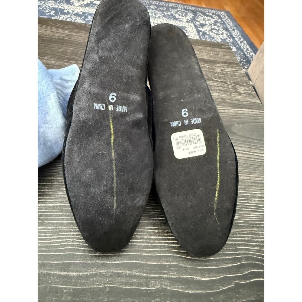 NWOT Bloomingdale's At Home Menorah Design Slippers Sz. 9 - Picture 4 of 7